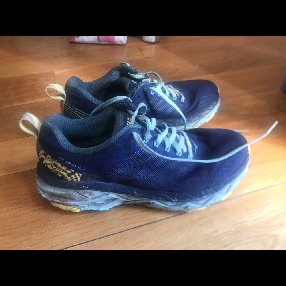 Hoka Clifton 6, women’s size 7